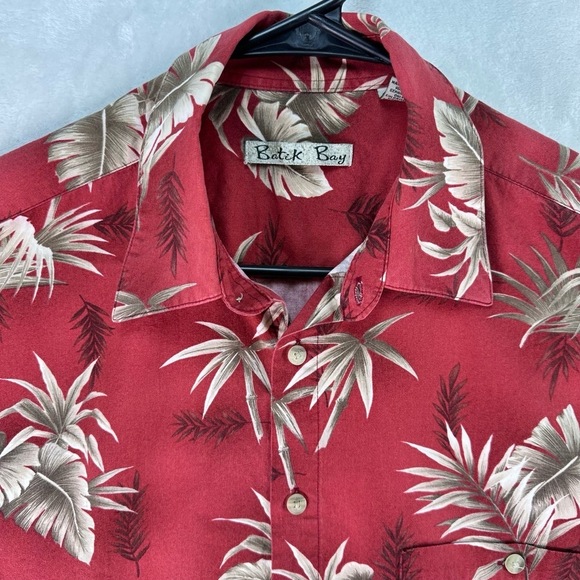 Batik Bay Red Floral Print Short Sleeve Button Up Collared Hawaiian Shirt Large - Picture 2 of 11